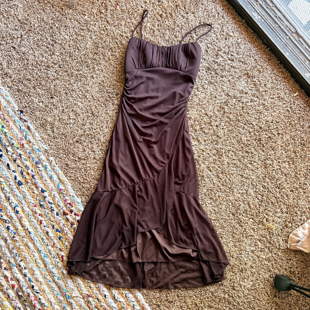 Elegant Brown Sleeveless Dress
